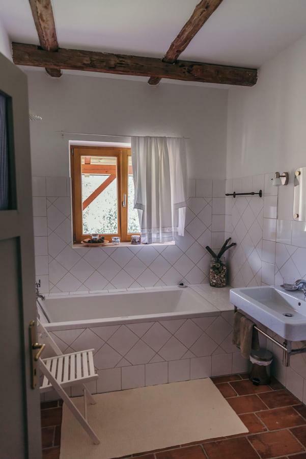 Slovenske Konjice Mala Kmetija Bed & Breakfast エクステリア 写真